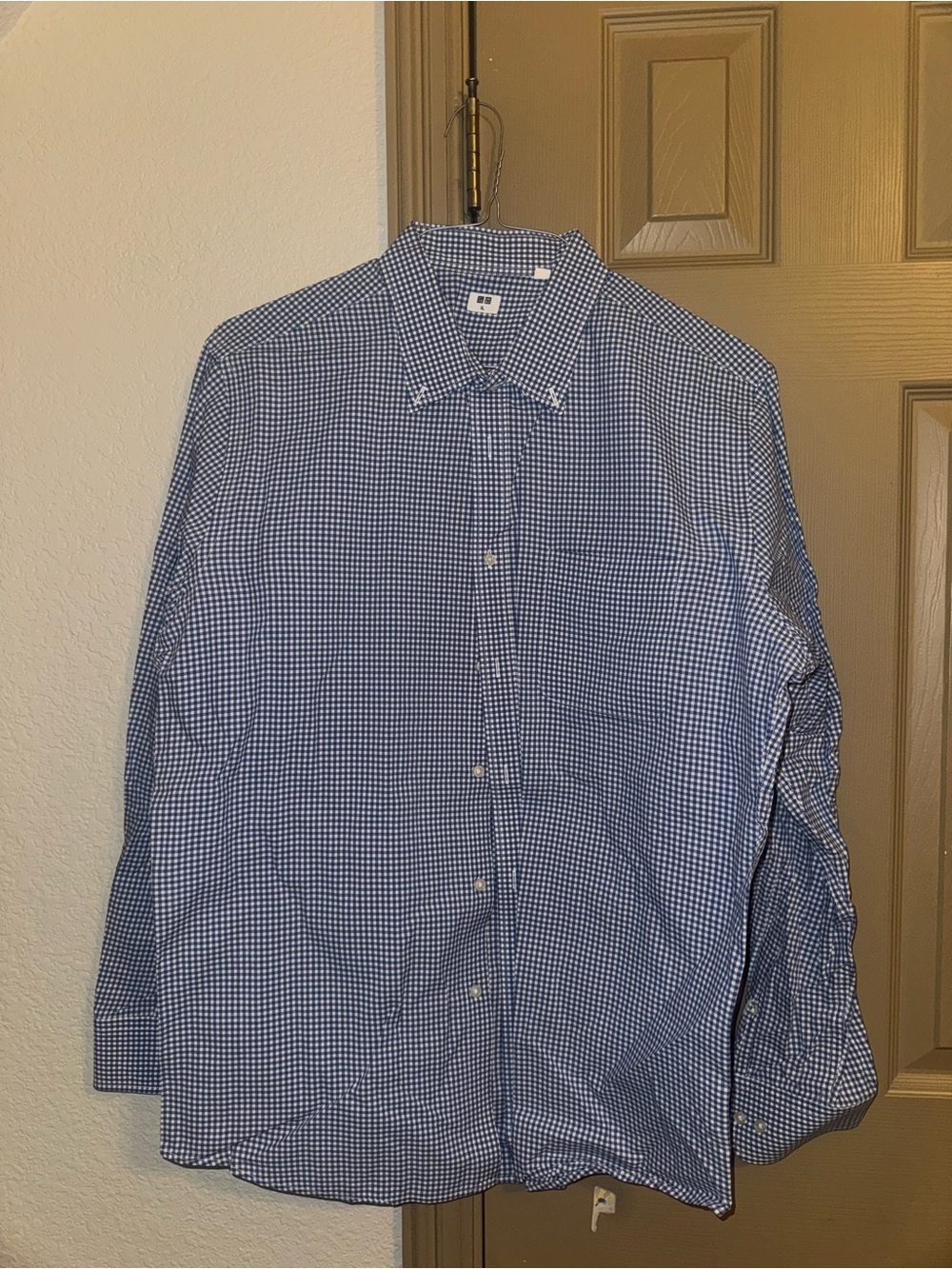Uniqlo Men's Blue Gingham Dress Shirt